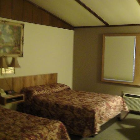 Motel 95 & Campground Hixton Bagian luar foto