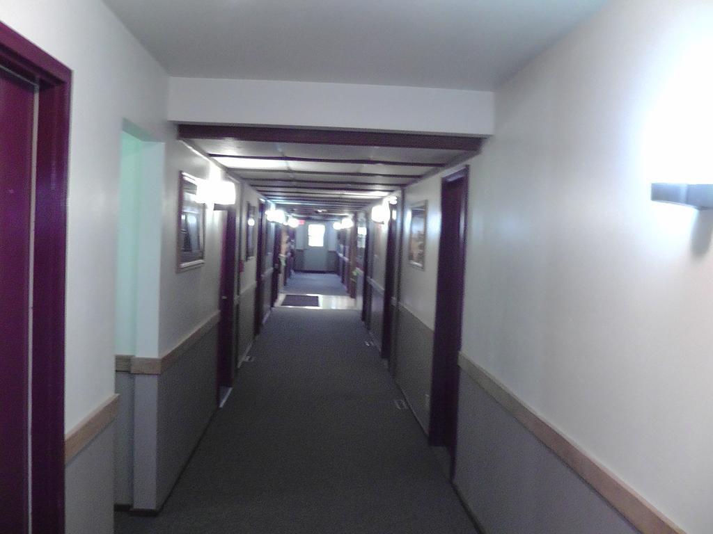 Motel 95 & Campground Hixton Bagian luar foto