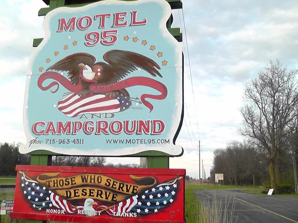 Motel 95 & Campground Hixton Bagian luar foto